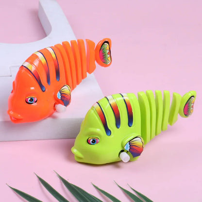 Classic Wind-Up Plastic Fish Toy Swinging Run Toy for Newborns Or Pet Toys